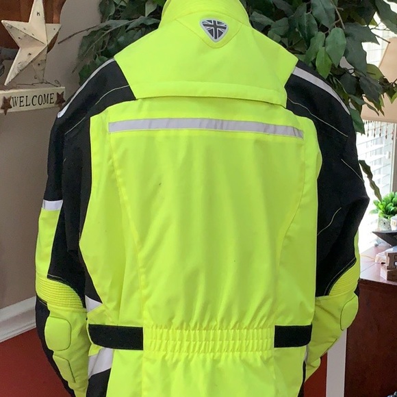 Triumph Riding Jacket - Picture 4 of 8